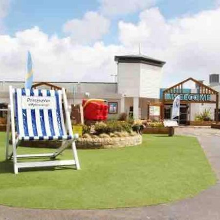 Presthaven Cozy Retreat Appartamento Prestatyn Esterno foto