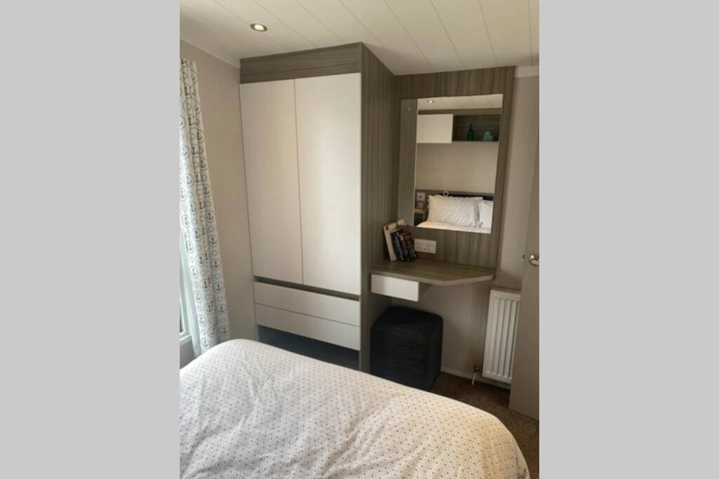Presthaven Cozy Retreat Appartamento Prestatyn Esterno foto