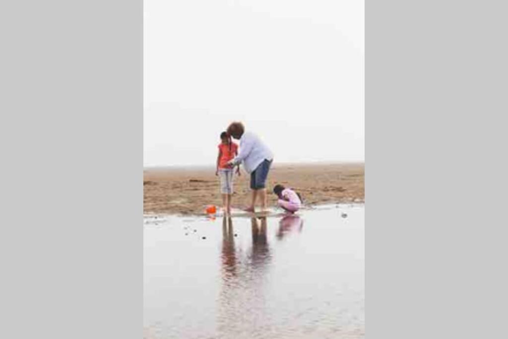 Presthaven Cozy Retreat Appartamento Prestatyn Esterno foto