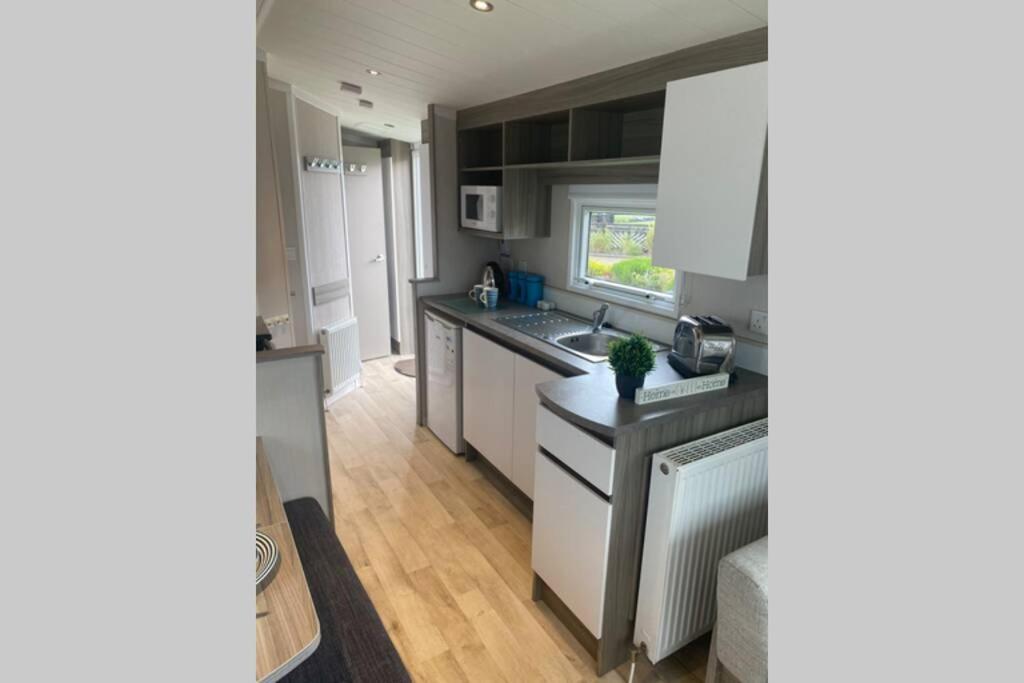 Presthaven Cozy Retreat Appartamento Prestatyn Esterno foto
