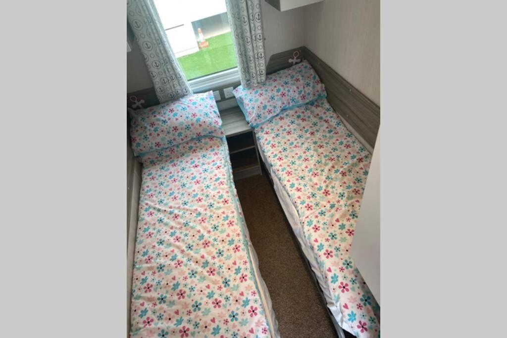 Presthaven Cozy Retreat Appartamento Prestatyn Esterno foto