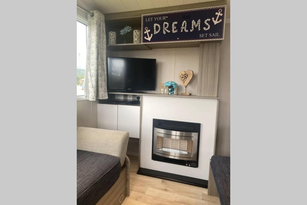 Presthaven Cozy Retreat Appartamento Prestatyn Esterno foto